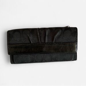 Coach Soho Signature Jacquard Canvas and Leather Pleated Black Wallet Vintage